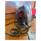 Vintage Sunbeam Iron and Iron Stand DOES NOT WORK