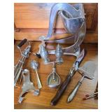 Random Kitchen Utensils