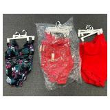 (12) 2-Large Black 10-Large Red Womens Swimsuits