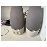 HP Desktop Monitor Bundle with Dell Keyboard, HP Mouse, Labtec Speakers, Copy Paper, and Workshop Cord