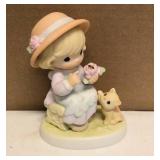 Precious Moments Figurine "Auntie, You Make Beauty Blossom" item#737623