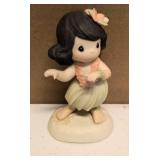 Precious Moments Figurine "happy hula days" item#128694