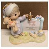 Precious Moments Figurine "Sleep tight" item#542636