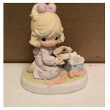 Precious Moments Figurine "Celebrating his arrival" item#878952