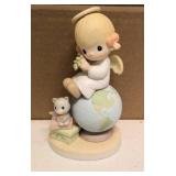 Precious Moments Figurine "Peace On Earth" Item#E2804R