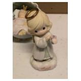 Precious Moments Figurine vintage 4 items = Item#E-5633, unknown, 261300, and 748382