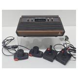 Working Vintage ATARI 2600 Video Game System w/Controllers