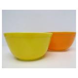 2 Vintage PYREX Glass Mixing Bowls - Yellow & Orange