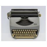 Vintage ROYALITE Portable Typewriter w/Cute Vintage Puppy Dog Cover