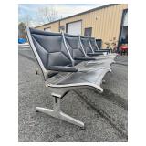 Awesome Original Vintage Eames / Herman Miller Tandem Sling 4-Seat Airport Bench