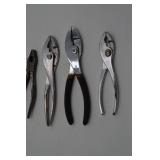 Pliers