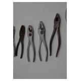 Pliers