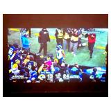 Hitachi CP-WU5505 WUXGA 5000-Lumen HD Home Theater LCD Projector / Projection System with Remote Control and HDMI Cable