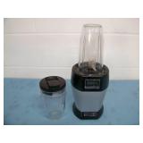 Ninja Professional Blender with (2) Cups and (1) Lid