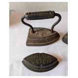 Set of 4 Antique Cast Iron Sad Irons with Extra Plate