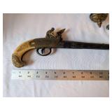 Set of 4 Vintage Decorative Toy Pistols and Revolver Replicas