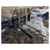 Kivel Skidsteer 42" Pallet Forks (UNUSED)