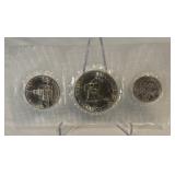 1975 Bicentennial SILVER Uncirculated Proof 3 Coin Set (Dollar/Half Dollar/Quarter) - cello wrapped