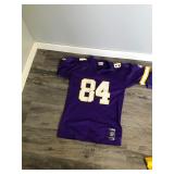 Lot of Kids Football Jerseys - 4 Minnesota Vikings & 1 Atlanta Falcons - see description for more info