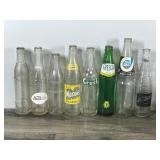 VINTAGE COCA COLA RED PLASTIC 8 BALL LOGO ONE PINT BOTTLE CARRIER With 8 Collectible Bottles