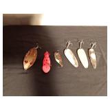 Vintage Hofgchneider Red Eye wiggler musky fishing spoon lure, Vintage Buck Perry spoon plug musky fishing lure, Vintage Lanes Spark l. Wobbler fishing lure and 3 Red & white Daredevils