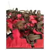 8 victor double spring animal traps