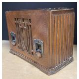 LLR - Vintage Art Deco Style Crosley Table Radio Model: 173 LLR - Vintage Art Deco Style Crosley Table Radio Model: 173