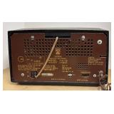 LLR - Vintage Grundig Majestic FM/AM Radio Model: 2140U LLR - Vintage Grundig Majestic FM/AM Radio Model: 2140U