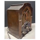 RR - Vintage Jackson-Bell Peter Pan Cathedral Radio RR - Vintage Jackson-Bell Peter Pan Cathedral Radio