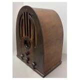 O - Vintage Philco Cathedral Radio O - Vintage Philco Cathedral Radio