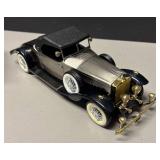 RR - Vintage Rolls-Royce Phantom II Model Car Radio RR - Vintage Rolls-Royce Phantom II Model Car Radio