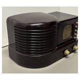 RR - Zenith Beehive Bakelite Art Deco Tube Radio Model: SR312 RR - Zenith Beehive Bakelite Art Deco Tube Radio Model: SR312