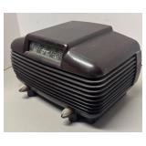 RR - Vintage Majestic Table Radio with Bakelite Cabinet RR - Vintage Majestic Table Radio with Bakelite Cabinet