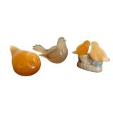 DR - Amber & Beige Glass Bird Figurines Set - 3-Piece with Rock Base DR - Amber & Beige Glass Bird Figurines Set - 3-Piece with Rock Base