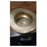 1985 hat shaped trophy 'HOLLYWOOD PARK $100,000