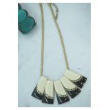 Jewelry Lot: Fashion Jewelry Bracelets