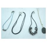 Jewelry Lot: Fashion Jewelry Necklaces