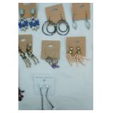 Jewelry Lot: Fashion Jewelry Pierced Earrings