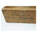 Vintage Wooden Finger Pulled Black Figs Box. 25-8 oz. 14.5"x8"x3.75"