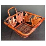 LR - Two Lovely Vases with Basket