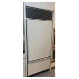 K - Sub-Zero 550 Refrigerator/Freezer