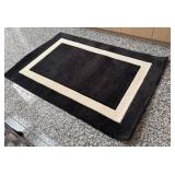 O - Wool Area Rug 6' x 4' - Black with Cream Border