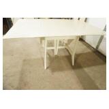 Vintage Wooden Drop Leaf Dining Room Table w/2 extra leafs