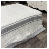 Comforter - Gray & White King