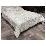 Nicole Miller Home Queen Comforter with 2 Shams