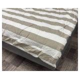 Pillowfort Twin Striped Comforter - Taupe & White