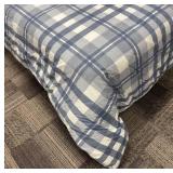 Tommy Hilfiger Queen Comforter