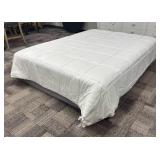 Room Essentials Full/Queen Comforter