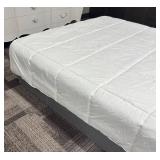 Room Essentials Full/Queen Comforter