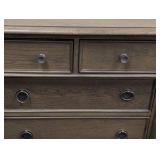 Thomasville Dresser - 66 x 20 x 42 in - Missing Drawer Pull